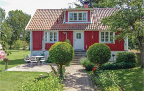 Three-Bedroom Holiday home with a Fireplace in Sölvesborg